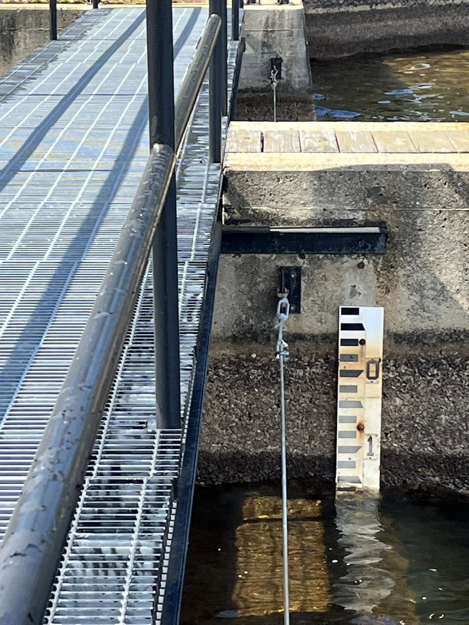 Picture of the water level measured at the Sunrise Lake Dam un Middleton NH